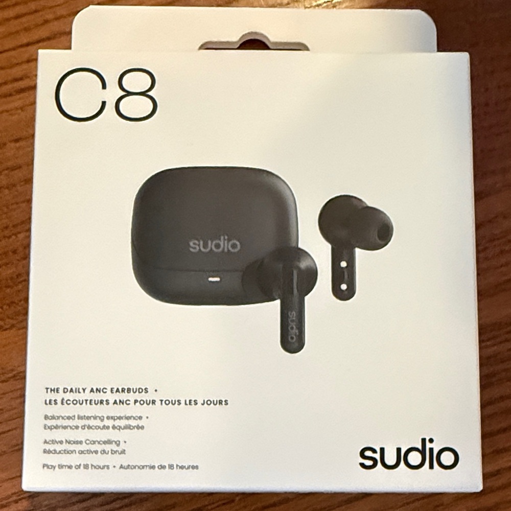 Studio C8 Black Earbud Headphones